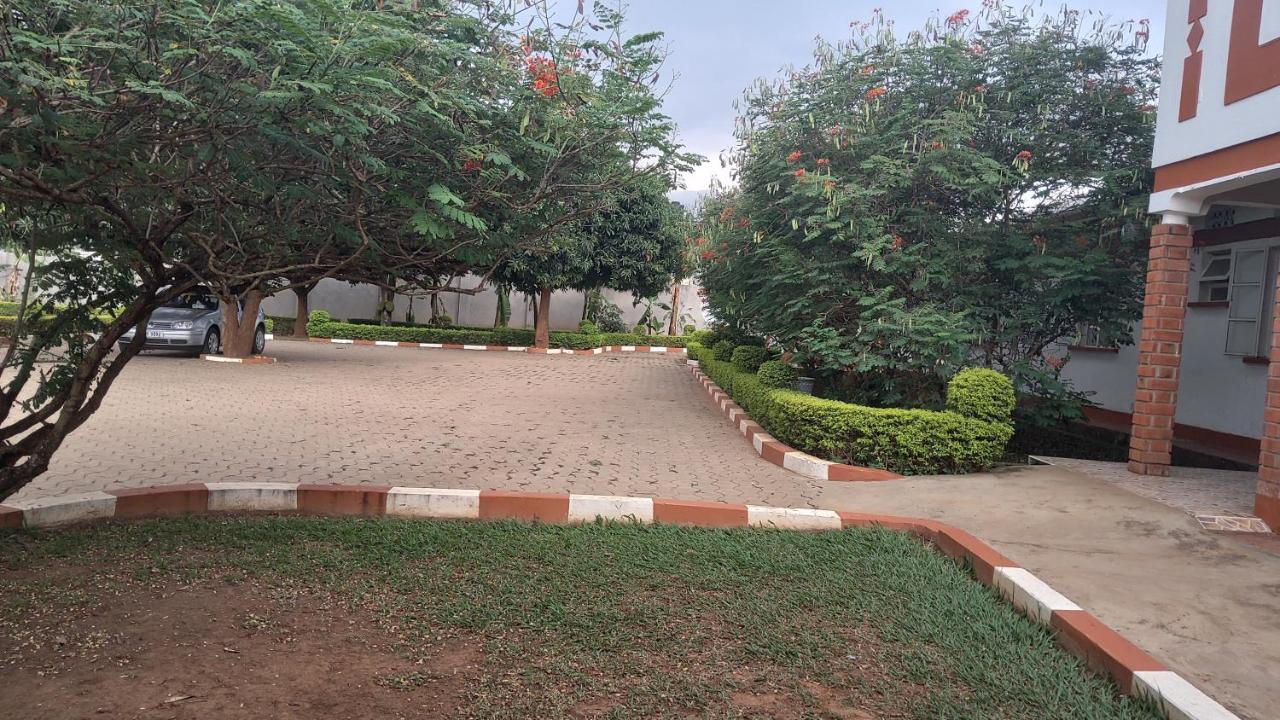 Lucia Villas Mbale Exterior foto