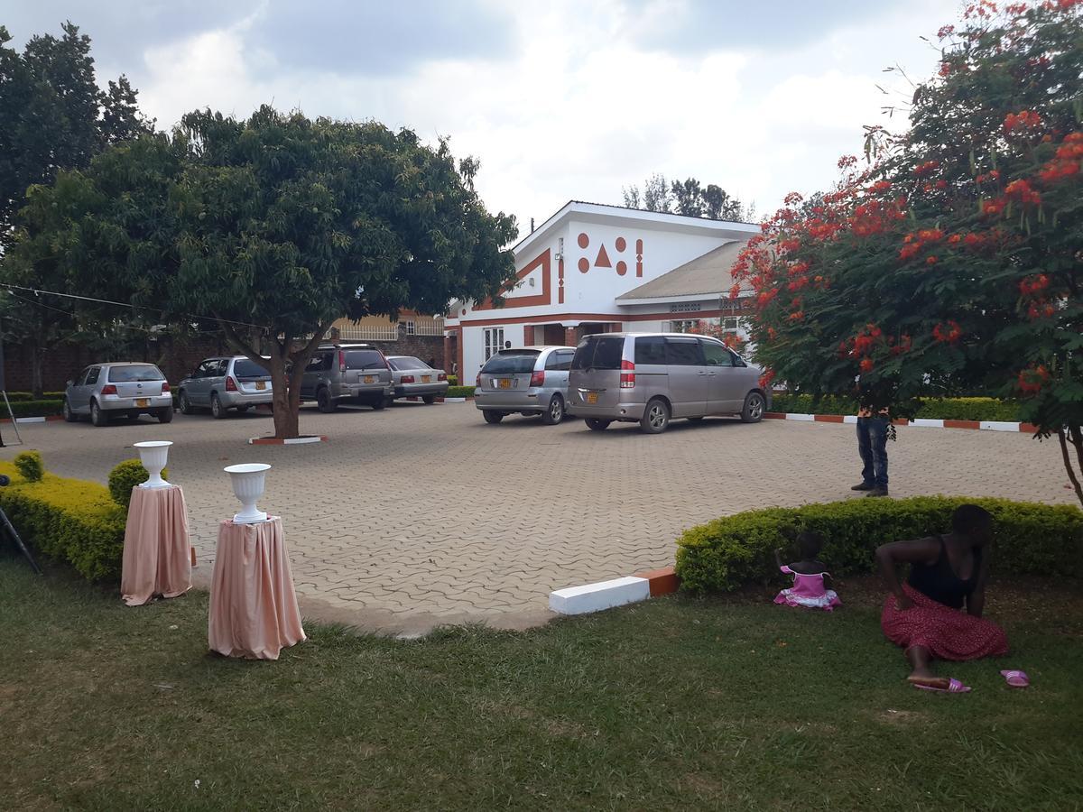 Lucia Villas Mbale Exterior foto